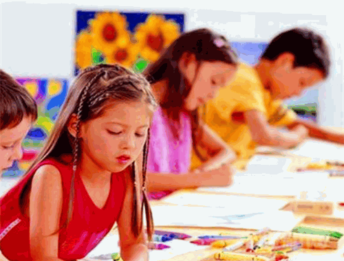 動動筆少兒美術