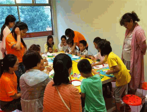 圣塔克少兒美術(shù)