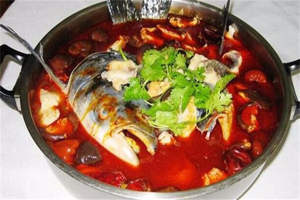 一鍋傾城石鍋魚火鍋