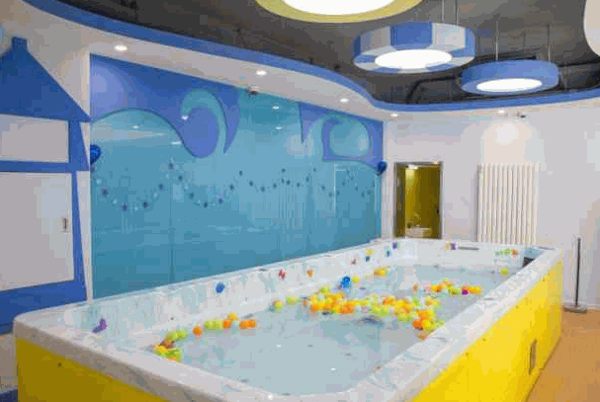 優(yōu)泳寶貝嬰兒游泳館