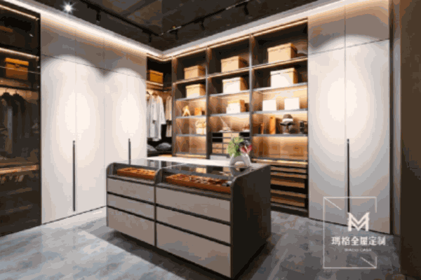 瑪格定制衣柜