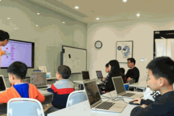 貝樂機器人少兒編程