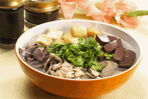 大嘴巴鴨血粉絲