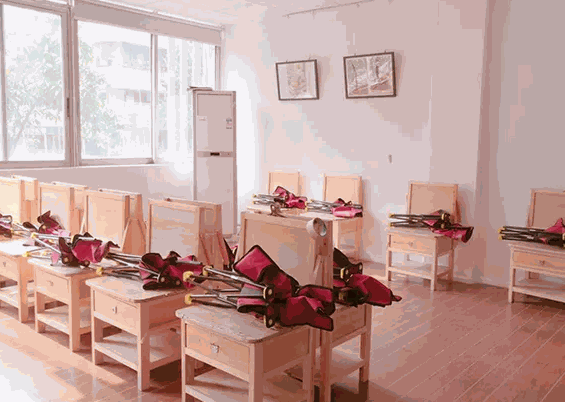 卓藝少兒美術(shù)培訓(xùn)機(jī)構(gòu)