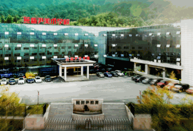 新尹美術(shù)學(xué)校