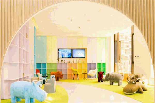 大衛(wèi)少兒繪畫