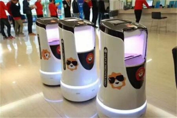 小語(yǔ)機(jī)器人