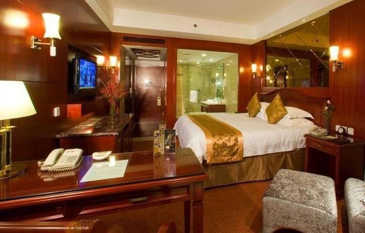 東方濱江大酒店