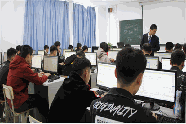 北大青鳥國學(xué)館