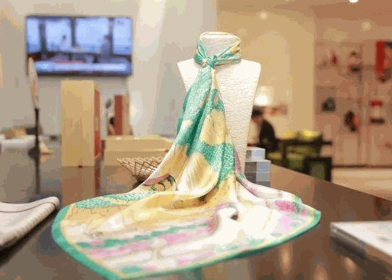 萬(wàn)事利絲綢