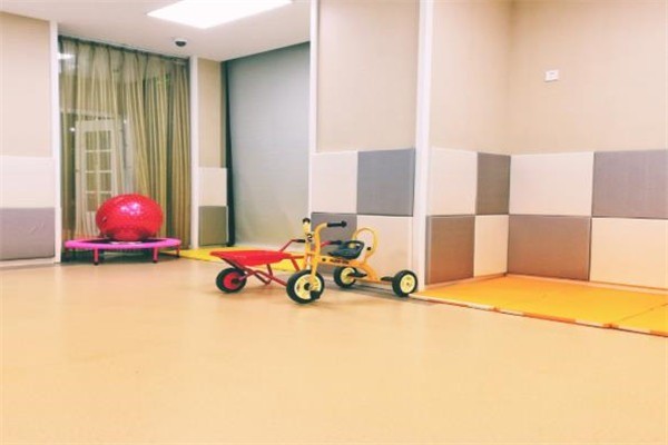 億禾林國(guó)際早教