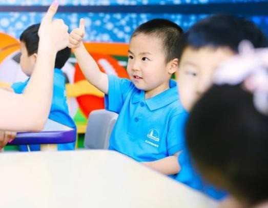 點(diǎn)點(diǎn)奇英語