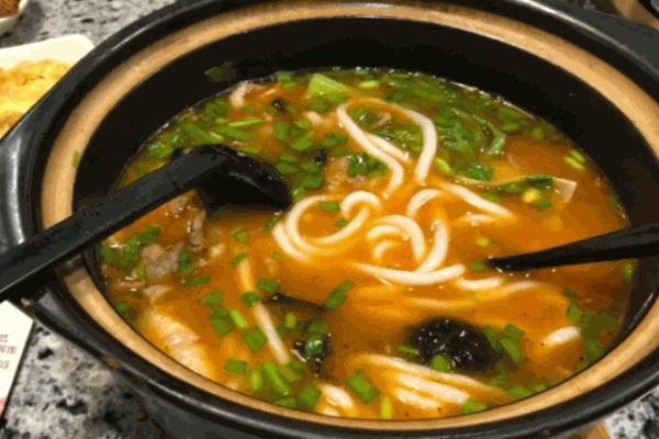 仲氏過(guò)橋都米線