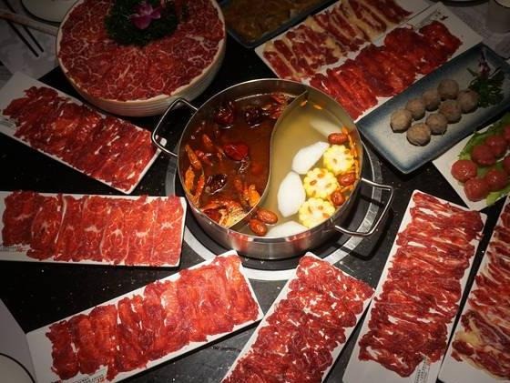 牛來牛往牛堡火鍋