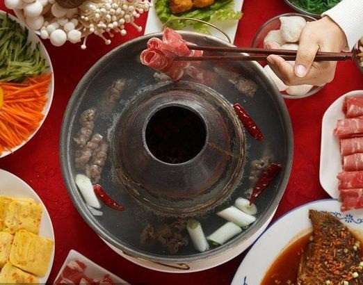 牛來牛往牛堡火鍋