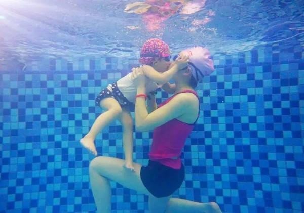 優(yōu)瑞國際親子游泳館