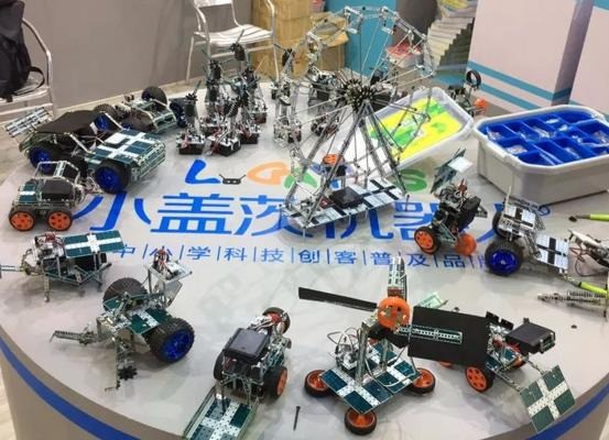 小蓋茨機器人教育