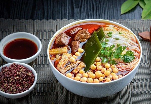 紅河過橋米線店