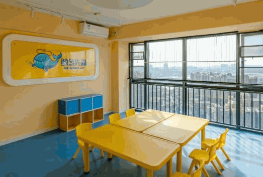 鯨魚先森少兒美術(shù)