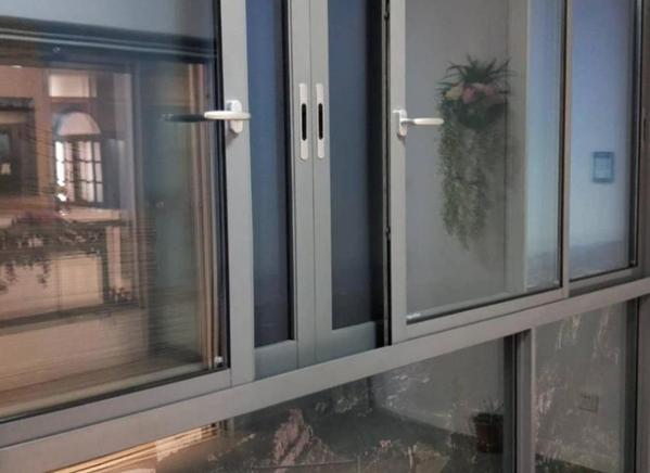 景銳無框陽臺窗