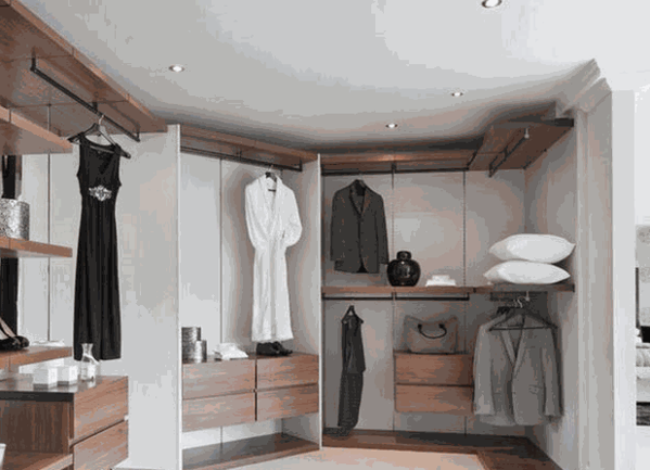 創(chuàng)藝空間衣柜