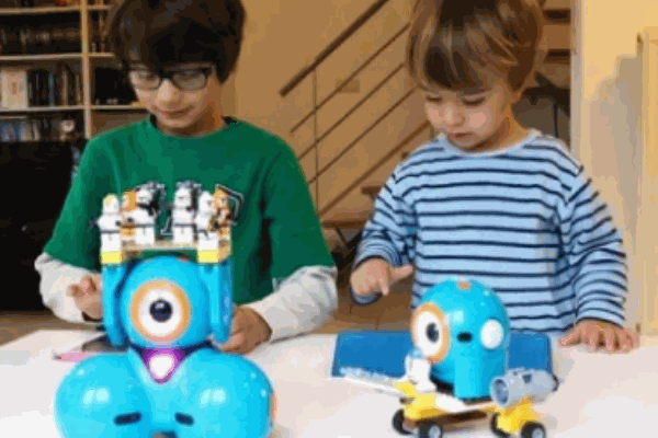 DASH機(jī)器人活動(dòng)中心