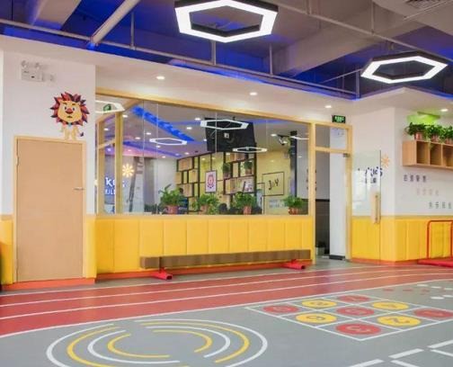 卓躍兒童運(yùn)動(dòng)館