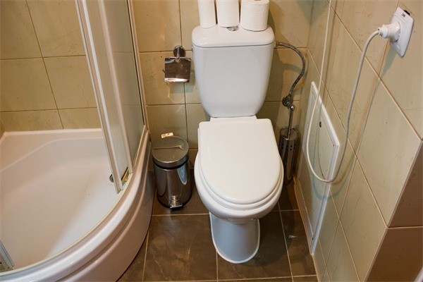 路易莎整體衛(wèi)浴