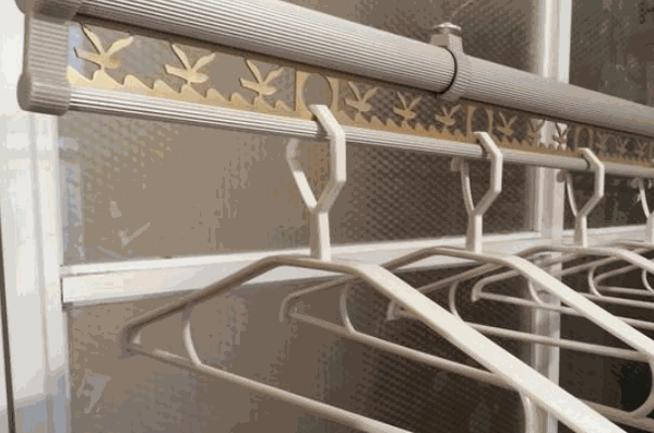 阿里斯頓晾衣架