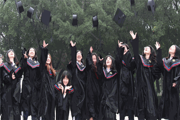 華美英語(yǔ)實(shí)驗(yàn)學(xué)校