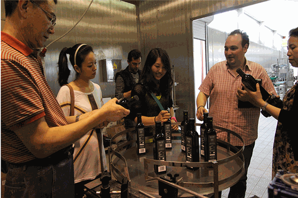 戴蒙蒂諾葡萄酒