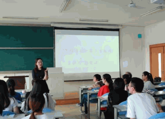 微笑漢語精品學(xué)校