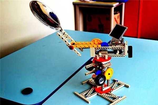 樂(lè)喜機(jī)器人教育