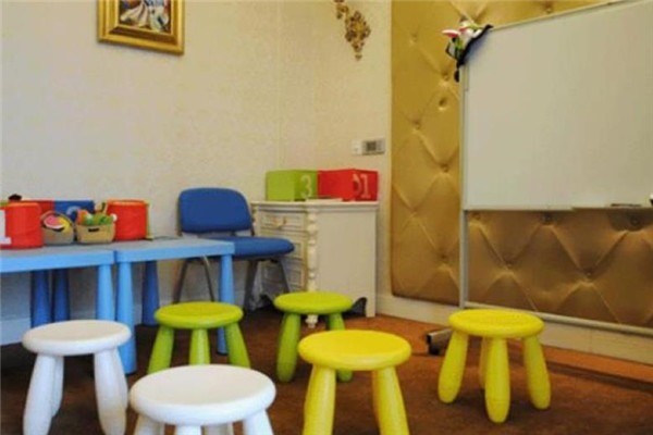 思必德國際英語