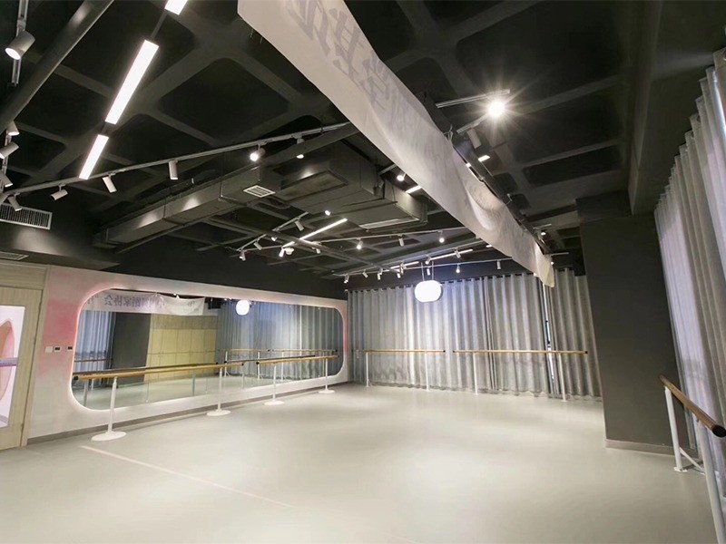 七色光美術(shù)學(xué)校