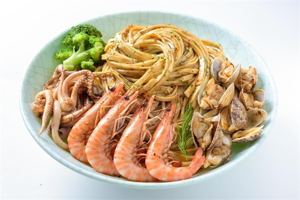 黃掌門海鮮燜面