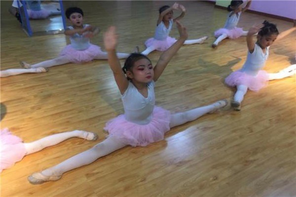 小天使藝術(shù)中心