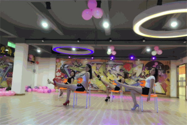 靈動(dòng)舞蹈培訓(xùn)中心