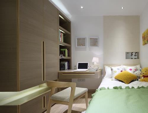 特倫斯整體衣柜