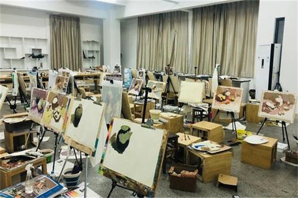 漫涂兒童美術(shù)兒童畫畫培訓(xùn)