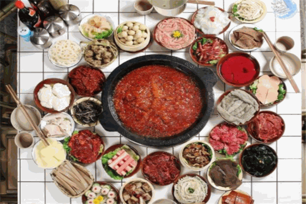 十盤九碗市井火鍋