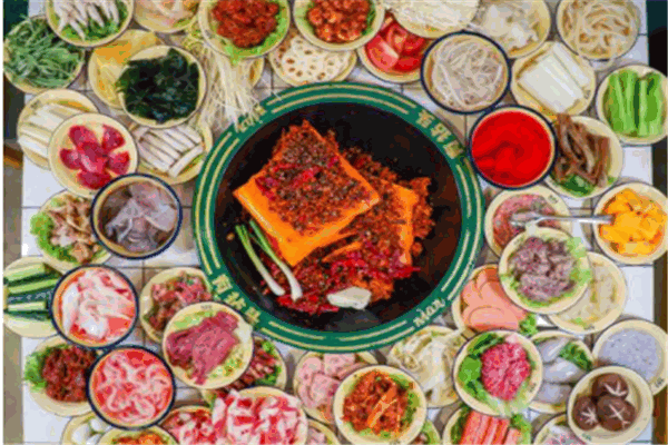 十盤九碗市井火鍋