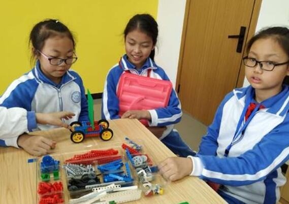 玩創(chuàng)Lab科學(xué)教育