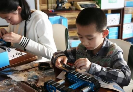 玩創(chuàng)Lab科學(xué)教育