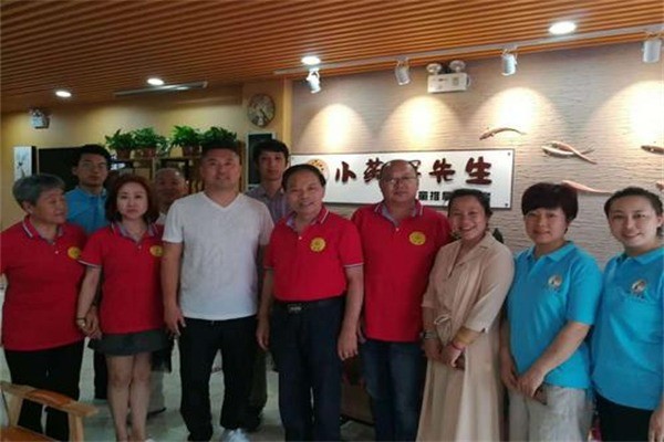 小藥泥先生小兒推拿