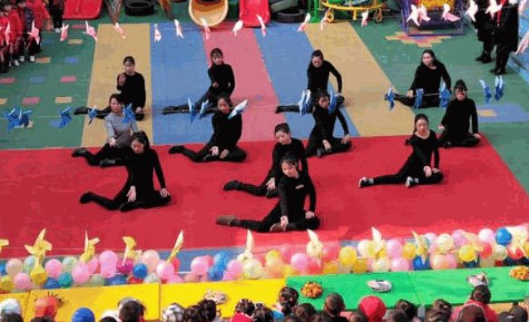 陽(yáng)光童年幼兒園