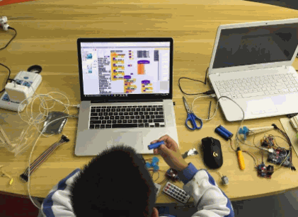 童思童行少兒編程