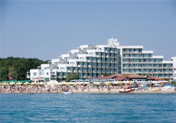 拉古納海灘酒店