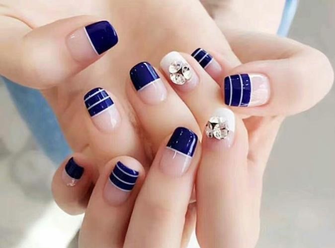 洛詩(shī)琳美甲