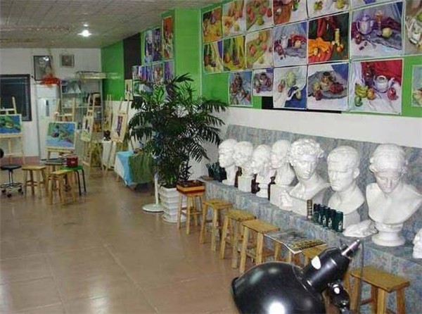 春風(fēng)畫(huà)室